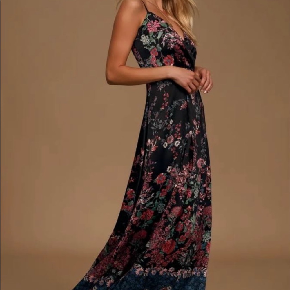 Lulu’s Floral Maxi Dress